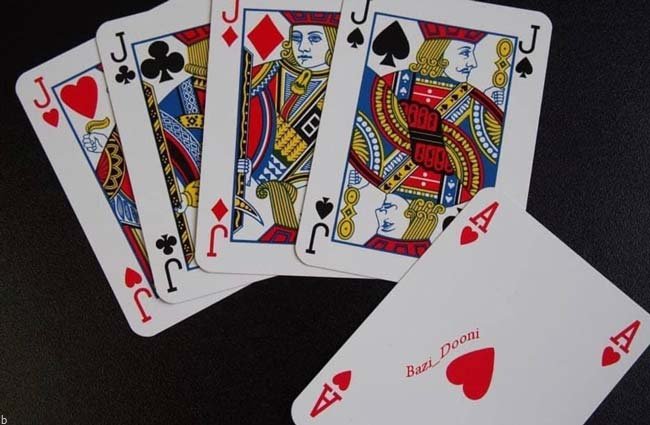 آموزش پوکر Iron Cross Poker صلیب آهنین + قوانین و ترفندهای پولساز