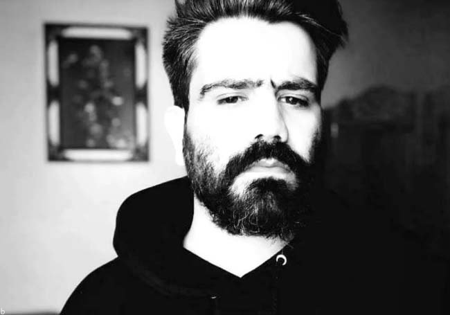 علی سورنا کیست؟ | بیوگرافی رپر محبوب ایرانی ملقب به مرد تنهای رپ (+عکس)